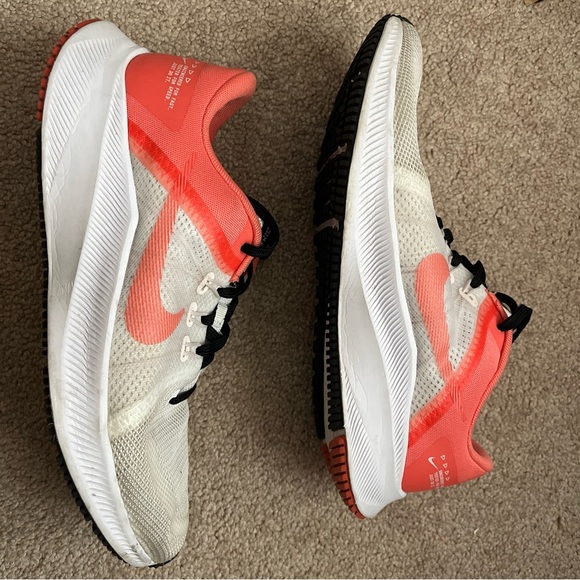 Women’s Size 8 - Nike Quest 4 White Magic Ember - Picture 3 of 13